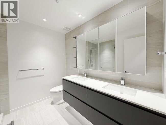 Photo du bâtiment - 6600 Minoru Blvd