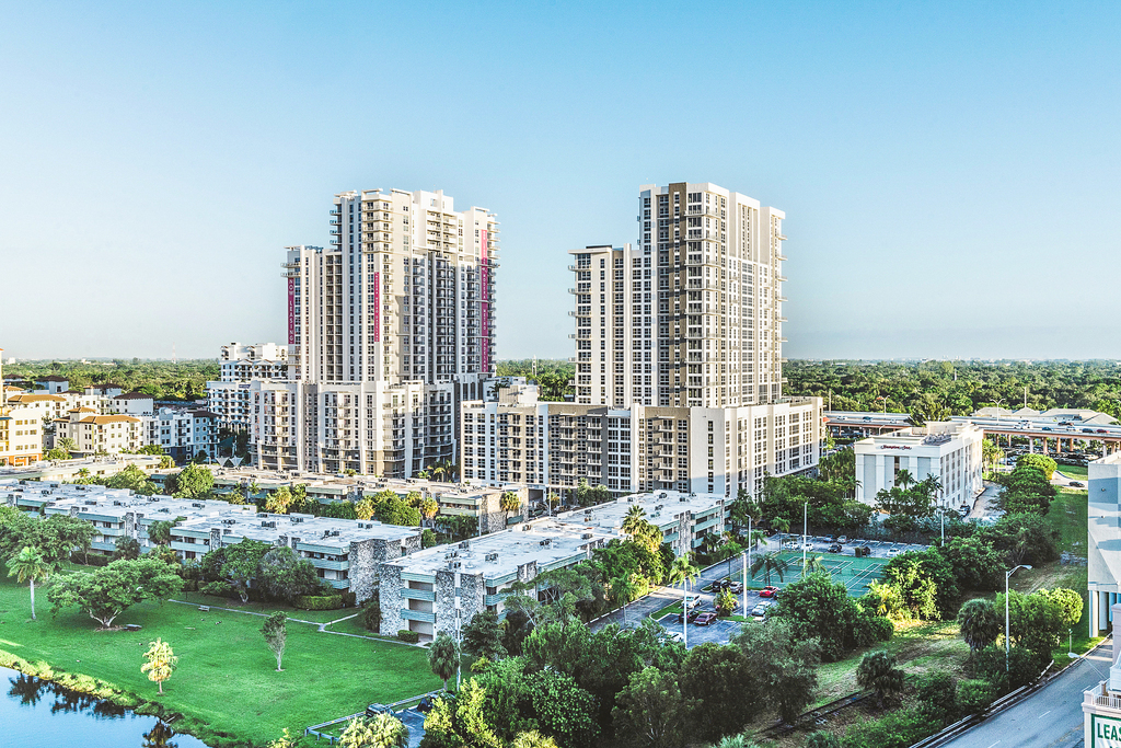 Foto principal - The Palmer Dadeland Apartments