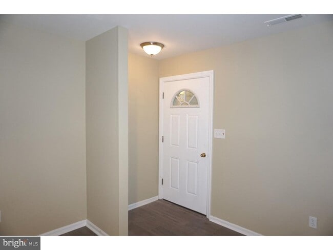 Foto del edificio - 509 Steeplechase Ct