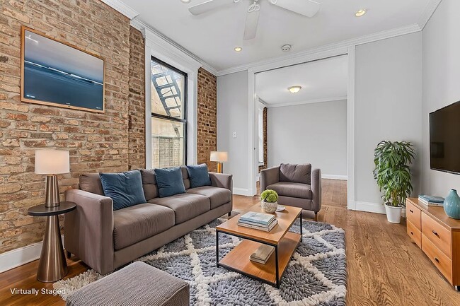 Foto del edificio - 350 W 21st St