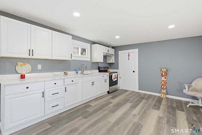 Building Photo - 76 Skinner St