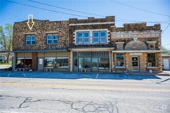 Building Photo - 4304 S Main St