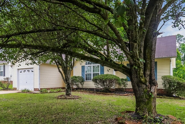 Building Photo - 7229 Kavan Hunter Dr
