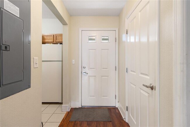 Foto del edificio - 300 State St E