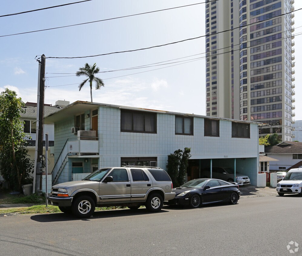 Primary Photo - 1317 Victoria St
