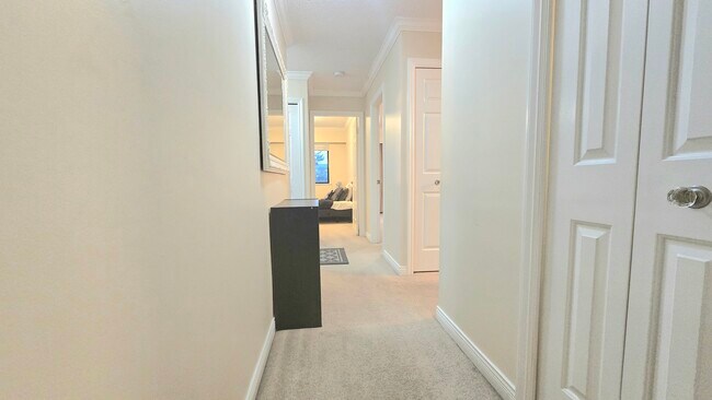 Building Photo - 206 -33490 Cottage Lane