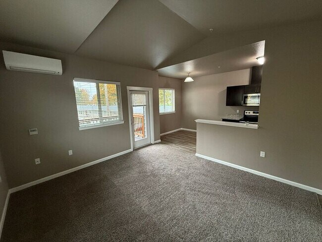 Foto del edificio - 4225 Hawthorne Ave NE