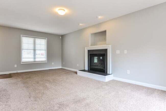 Building Photo - 176 Smithwood Dr
