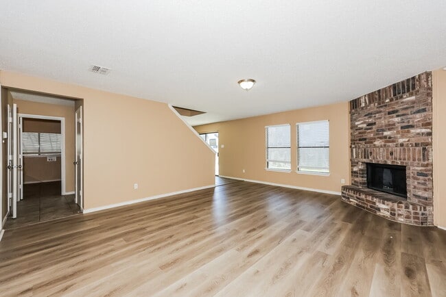 Building Photo - 3505 Chapel Pointe Trail