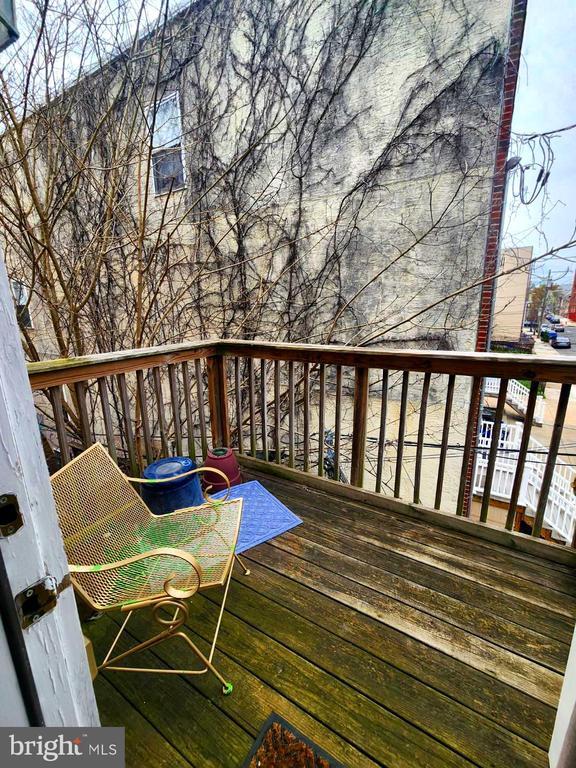 Foto del edificio - 4043 Spring Garden St