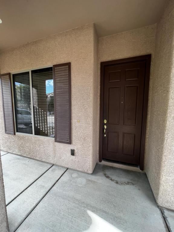 Building Photo - 12555 E Red Canyon Pl