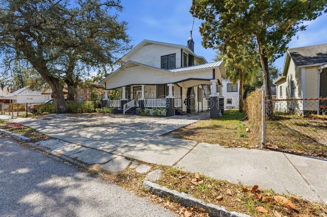 Building Photo - 2914 N 10th St