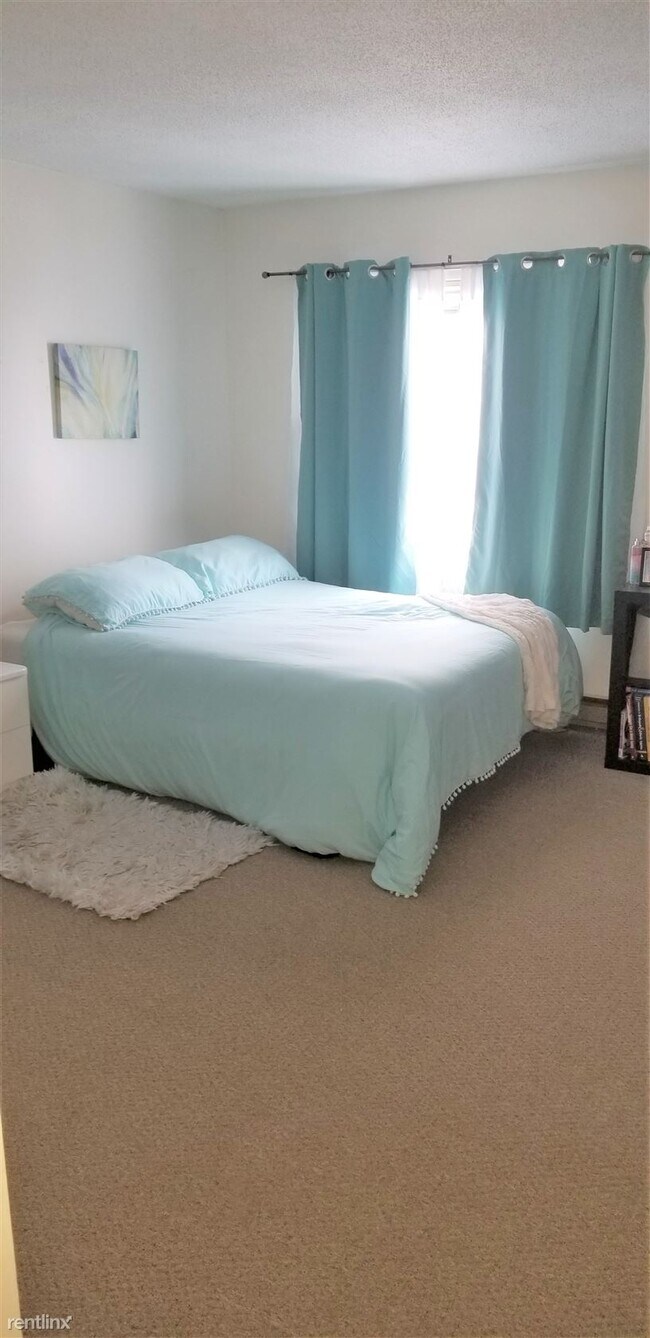 Foto del edificio - 3 br, 1 bath Condo - Burlington Midtown Co...