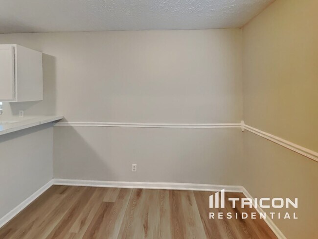 Foto del edificio - 1224 Ballater Dr