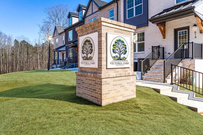 Foto del edificio - 634 Grove Glen Ct