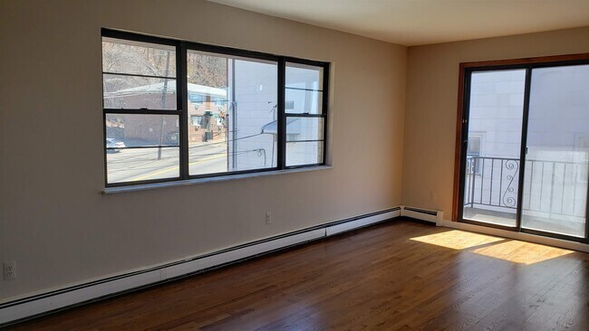 Foto del edificio - 640 Fairview Ave