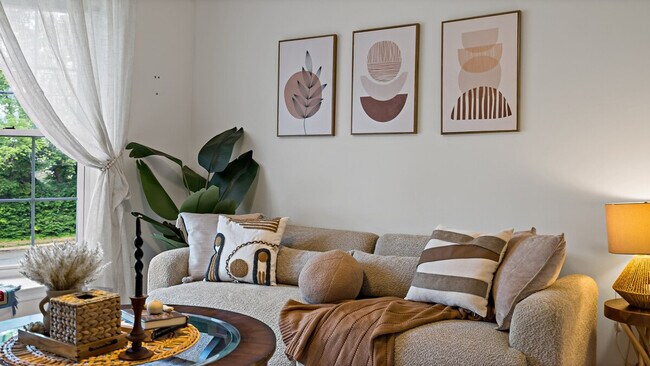 Foto del edificio - 6365 Columbia Pike