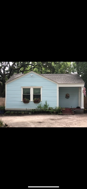 Primary Photo - 1550 Folly Rd