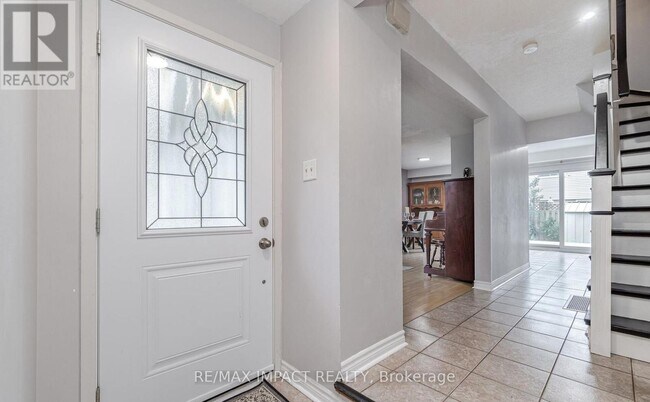 Building Photo - 39 Courtleigh Square