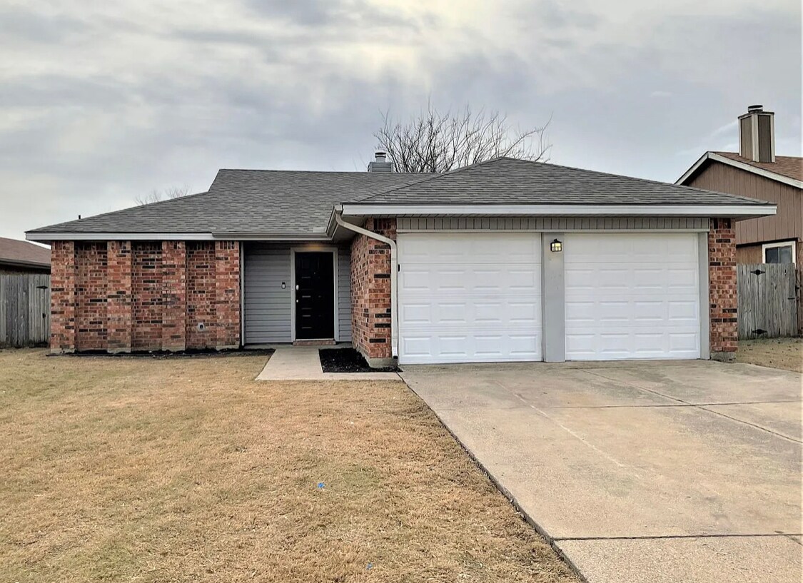 213 Hemlock Dr, Arlington, TX 76018 House Rental in Arlington, TX