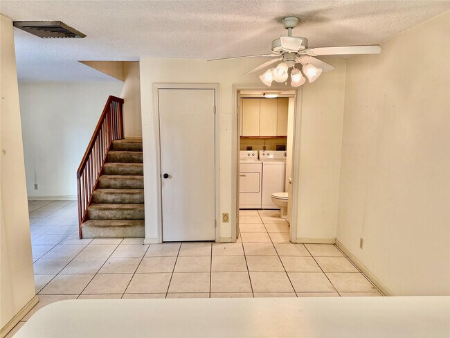 Foto del edificio - 736 NW 98th Cir