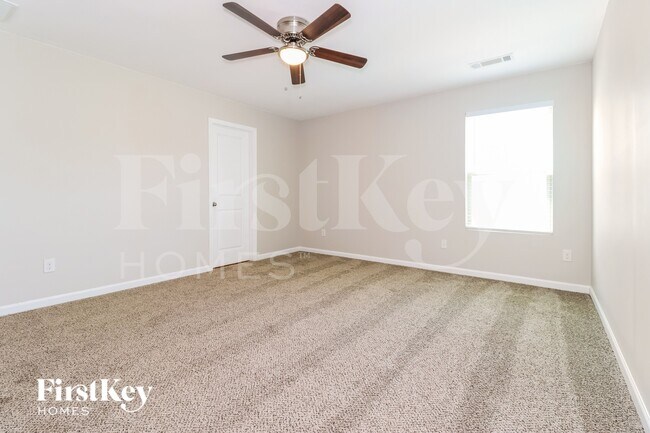 Building Photo - 659 Independence Ave