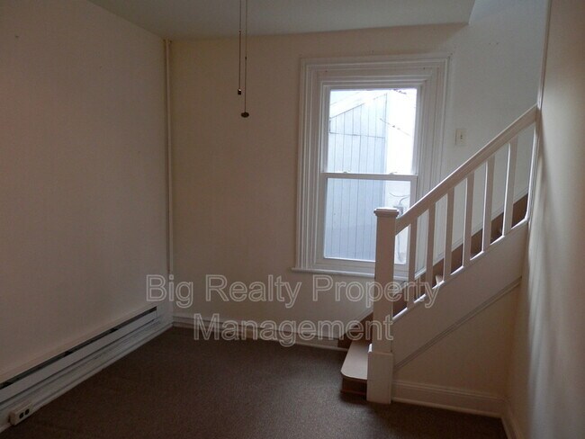 Foto del edificio - 375 Church St