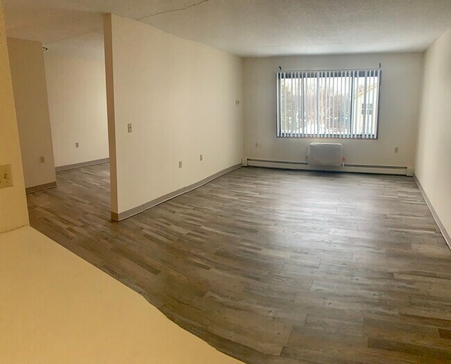 Chardon Court Apartments New Hope, MN