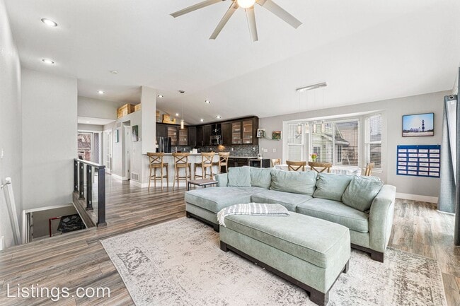 Foto del edificio - 4 br, 3 bath House - 16082 Butterwort Circle