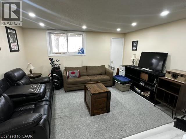 Photo du bâtiment - 565 Greenfield Ave