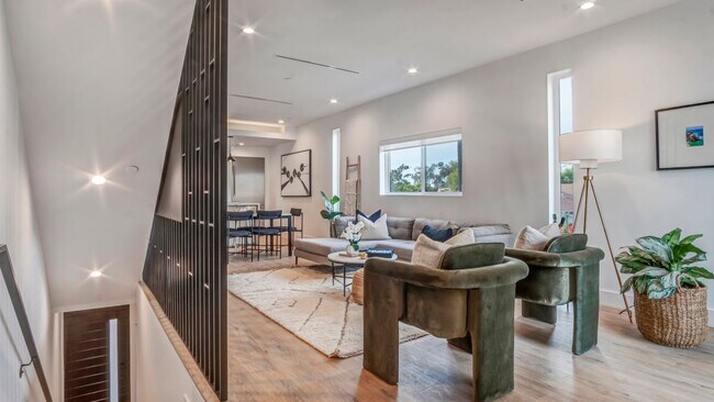 Foto del edificio - 3154 Curts Ave