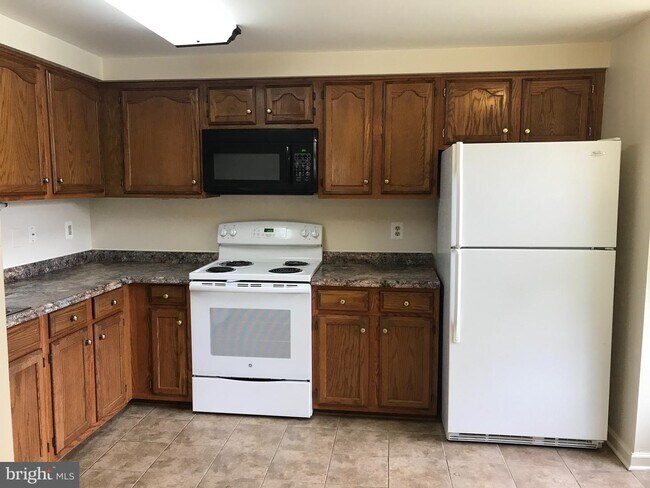 Foto del edificio - 6810 Ericka Ave