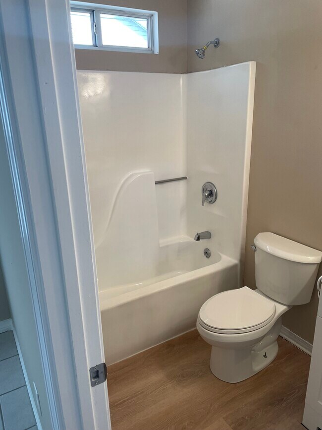 Foto del edificio - 426 Apple Dr