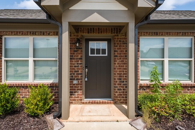 Building Photo - 6241 Townley Way
