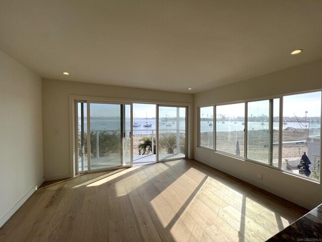 Building Photo - 3630 Bayside Walk
