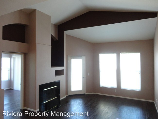 Building Photo - 7715 Hazard Center Dr