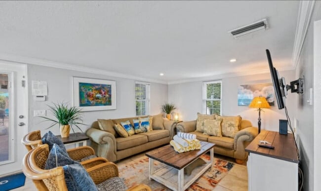 Foto del edificio - 100 7th St S