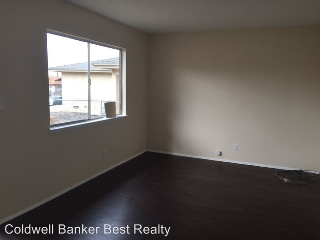 Building Photo - 812 Aspen Dr