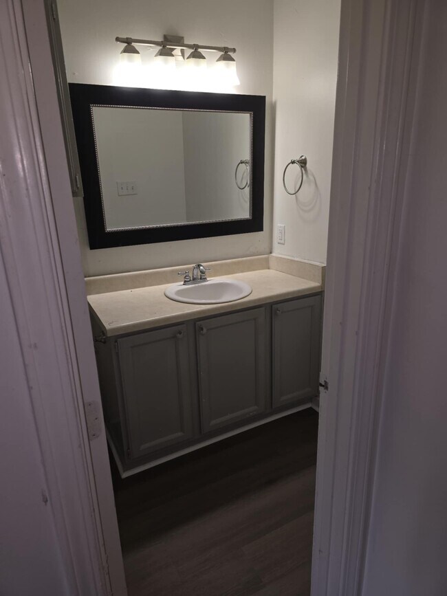 Foto del edificio - 108 Bent Creek Cir N