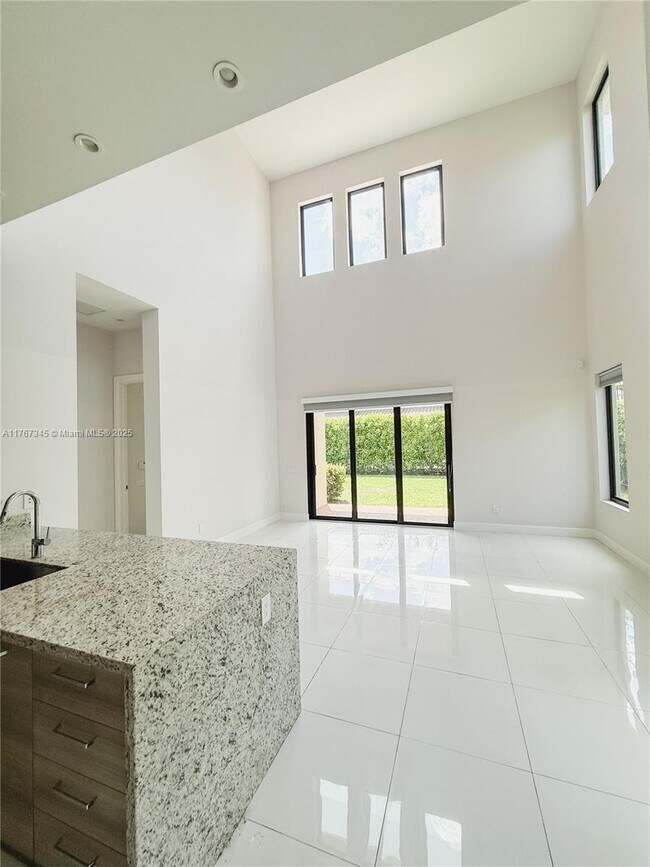 Foto del edificio - 5915 Brookfield Cir