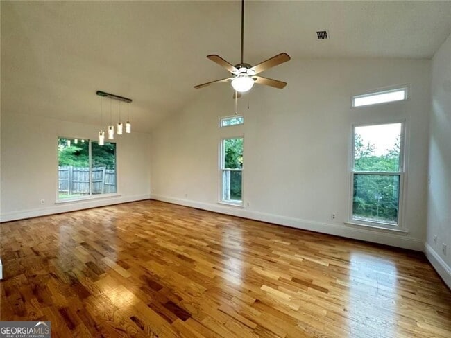 Building Photo - 1290 Sweet Woods Dr