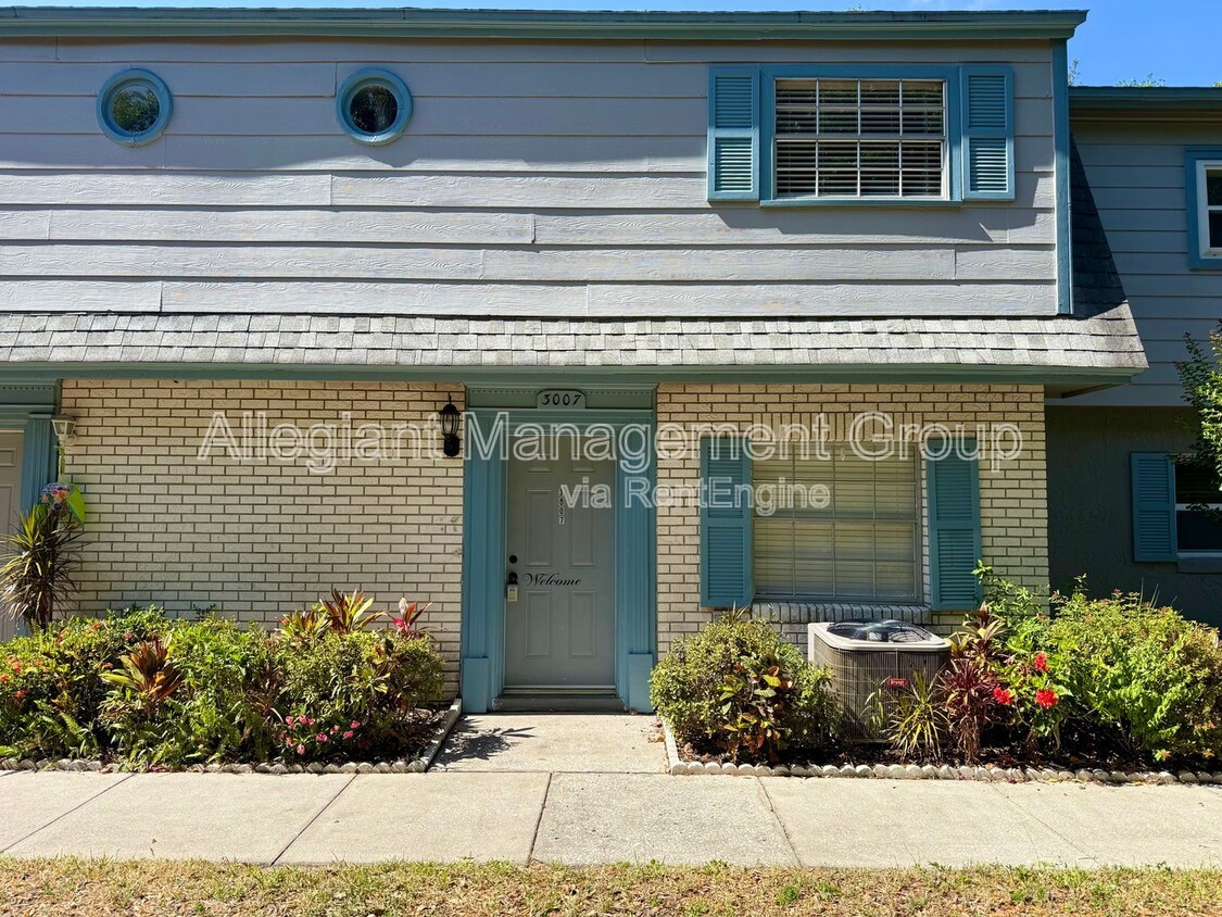 Foto principal - 3007 George Mason Ave