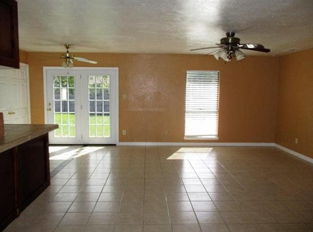 Building Photo - 1201 Independence Trail