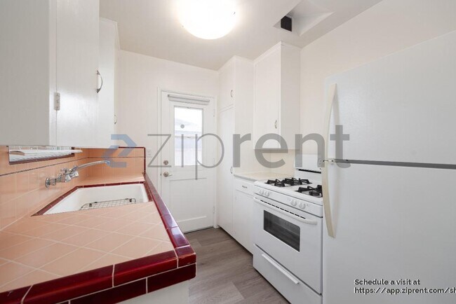 Foto del edificio - 3313 Herman Ave