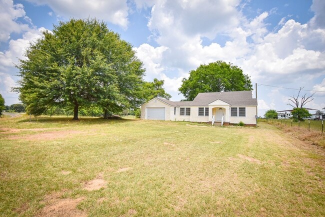 Building Photo - 13292 TX-110