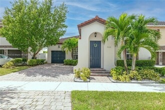 Building Photo - 9036 SW 170th Pl