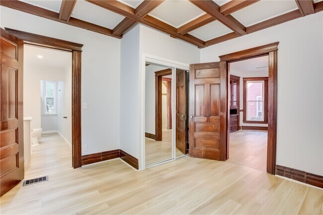 Foto del edificio - 32 Birch Crescent St