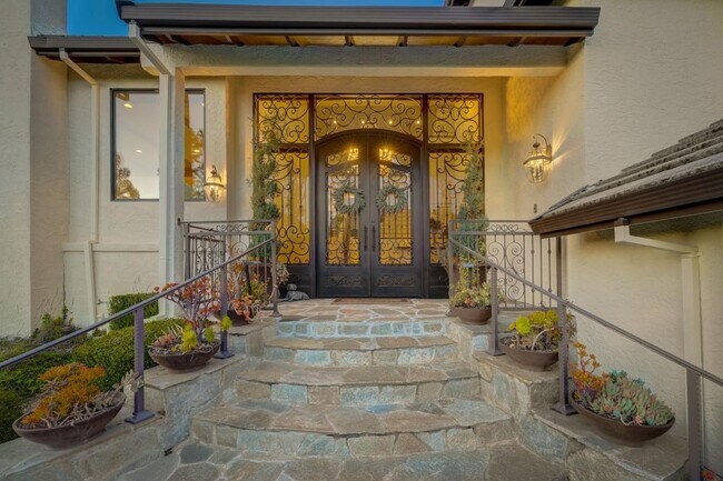 Foto del edificio - 15965 Shannon Rd