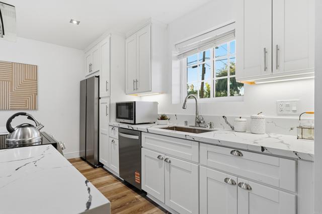 Foto del edificio - 3370 Par Dr