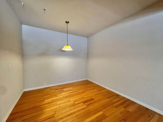 Foto del edificio - 5220 Boardwalk Dr